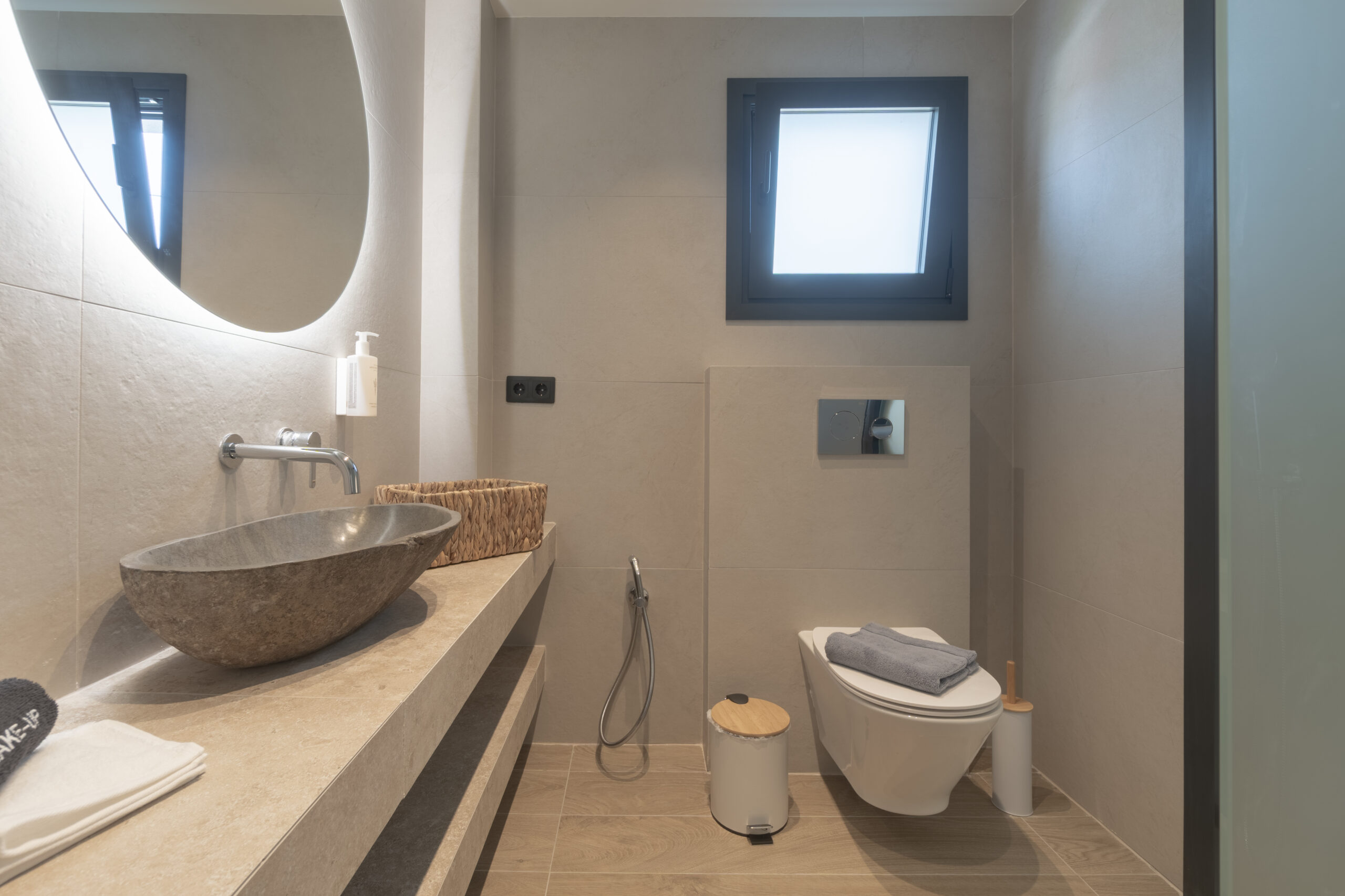 Tiara Holidays - Alora Luxury Suites - Suite with Pool-Mountain View kupatilo